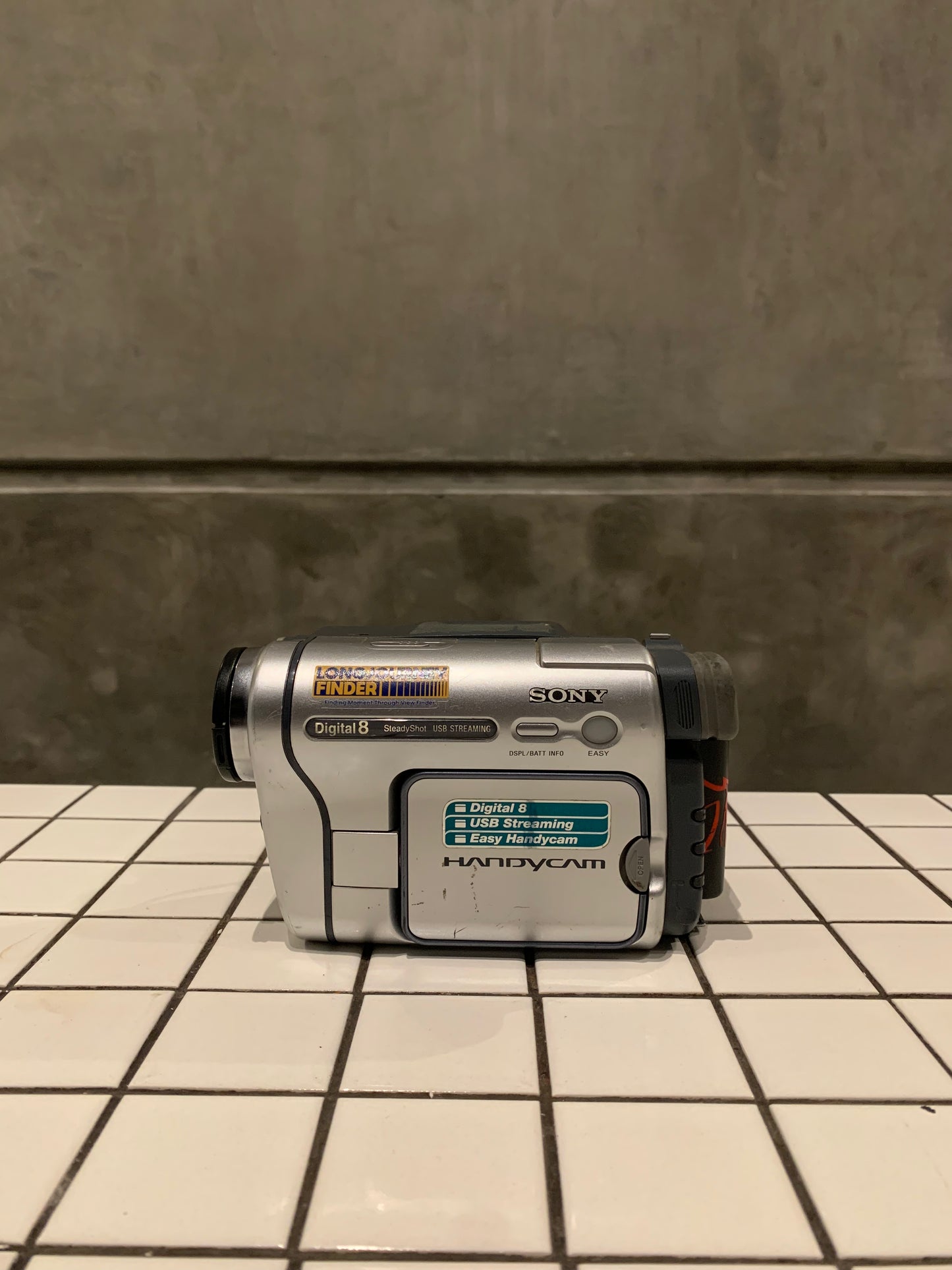 Sony TRV-265E