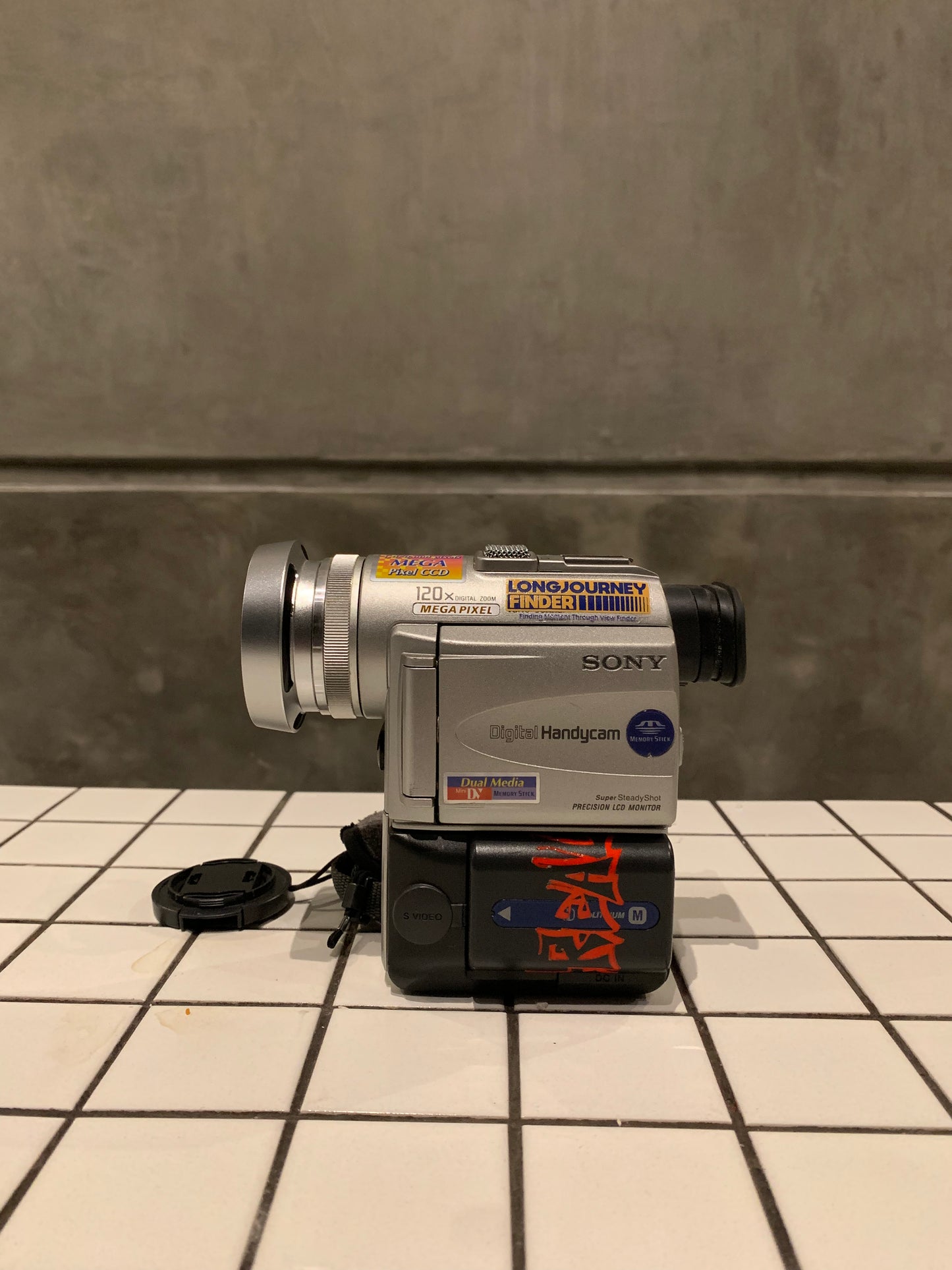 Sony DCR PC-100E