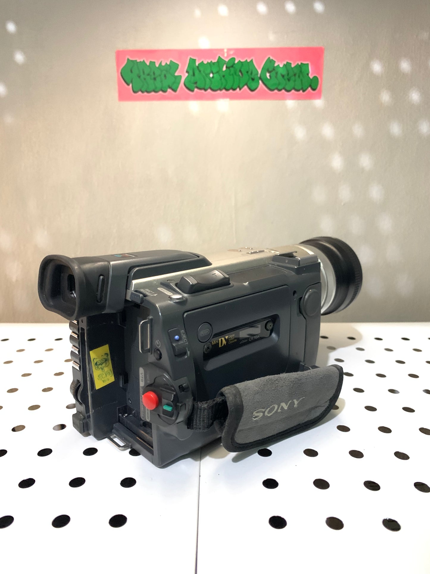 Sony TRV900 English Version ( PAL ) + DVR TAPELESS KIT